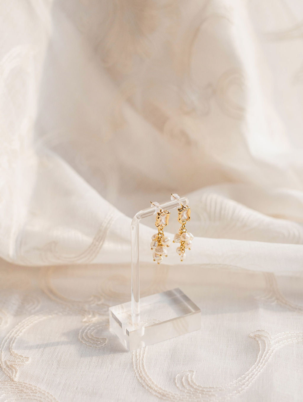 Theodora Pearl Earrings